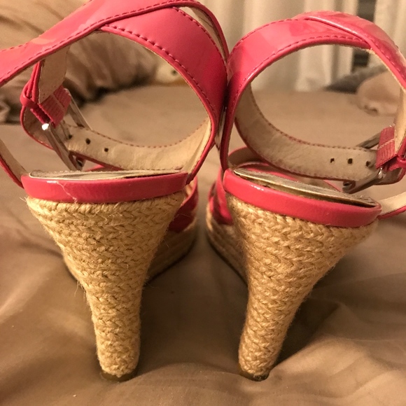 MICHAEL KORS "KAMI" Criss Cross Sandals, Pink, 6.5 - Picture 4 of 6